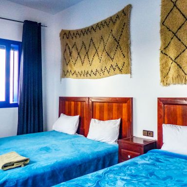 Accomodation during you Momos Surf camp in Sidi Kaouki: Room for three people